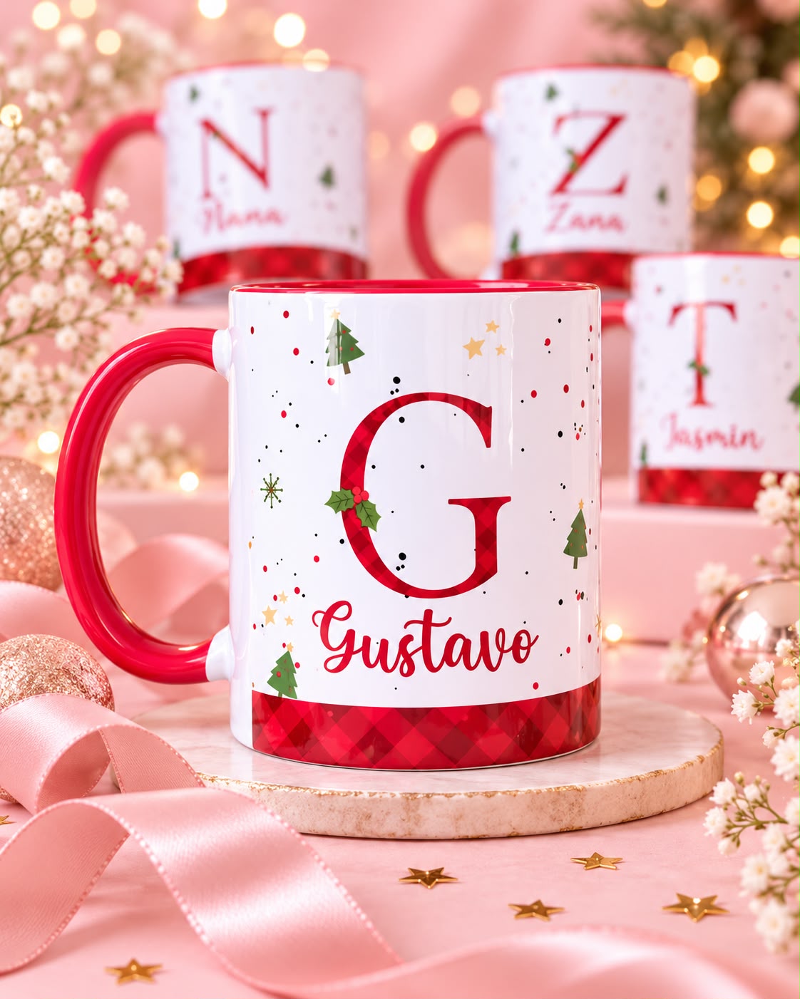 Tazas navideñas personalizadas con iniciales y nombres